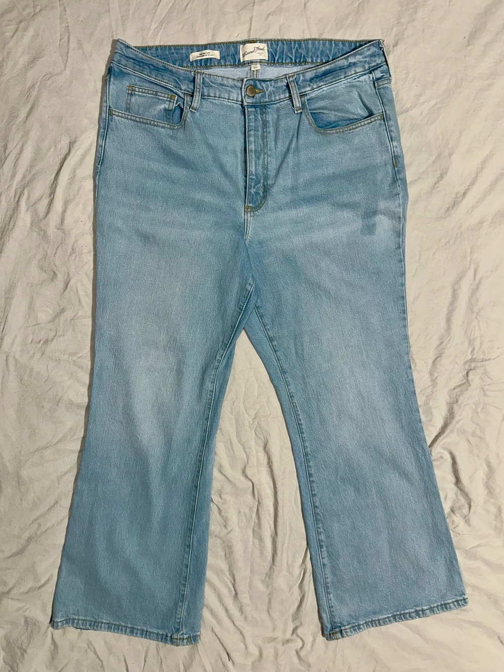 Universal Thread Light Wash Flare Jeans